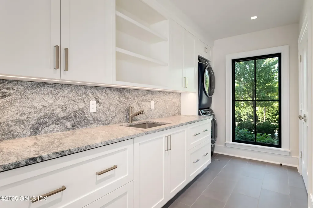 7 Parsonage Road Greenwich CT 06830