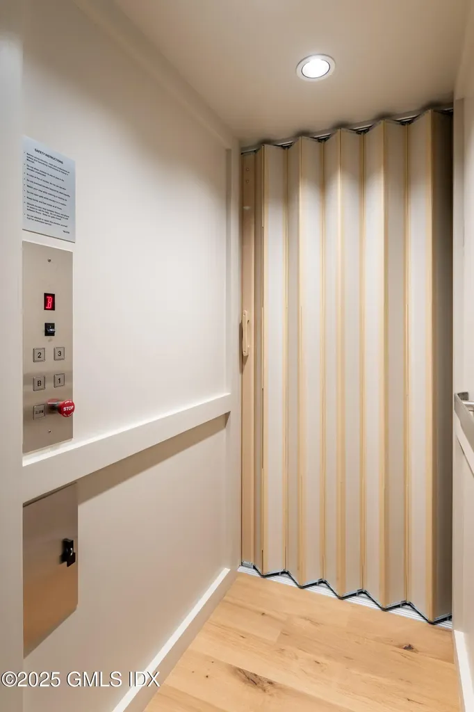 7 Parsonage Road Greenwich CT 06830