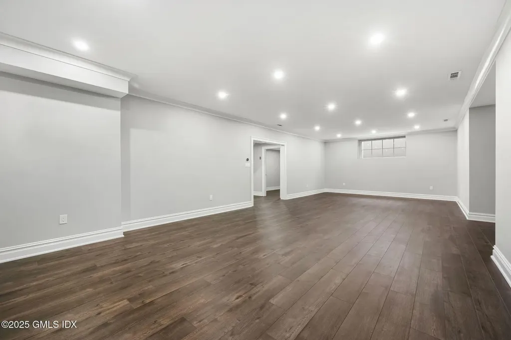 11 Valleywood Road Cos Cob CT 06807