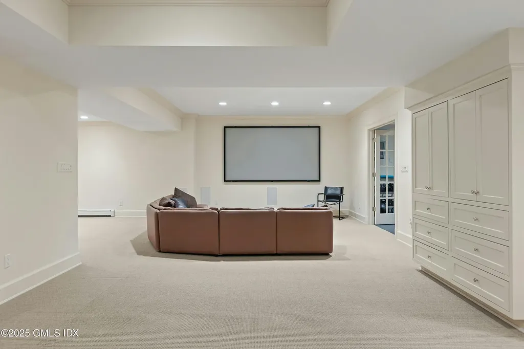 26 Andrews Farm Road Greenwich CT 06831