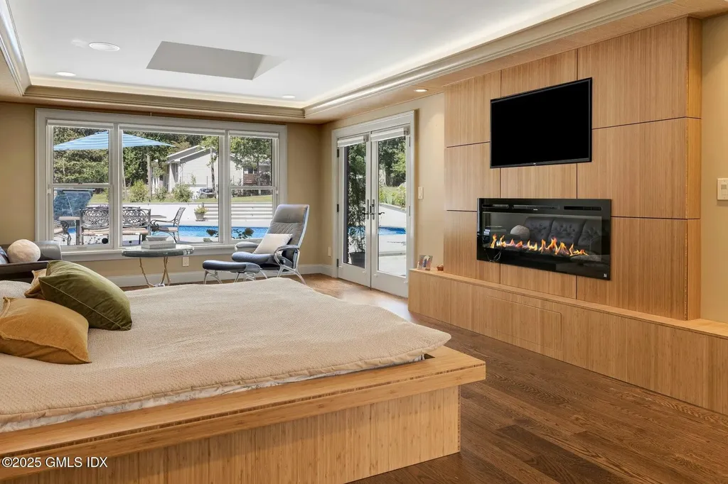 25 Cogswell Lane Stamford CT 06902