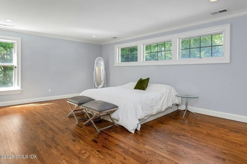 25 Cogswell Lane Stamford CT 06902