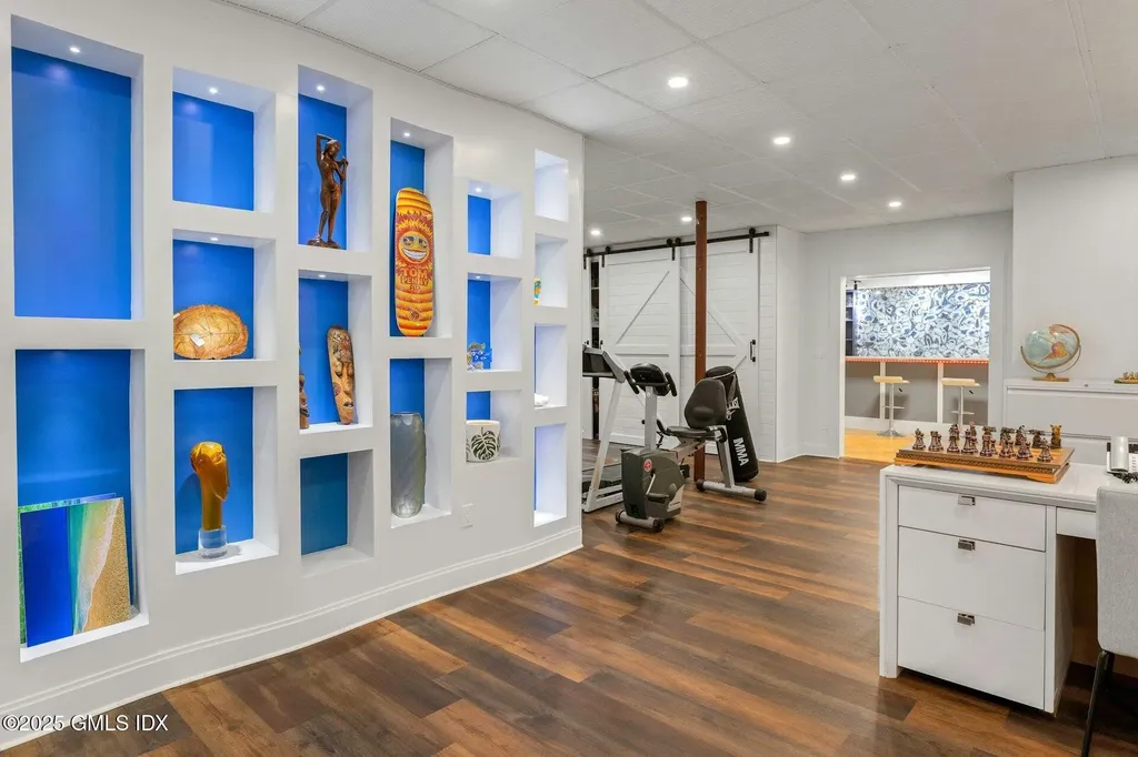 25 Cogswell Lane Stamford CT 06902