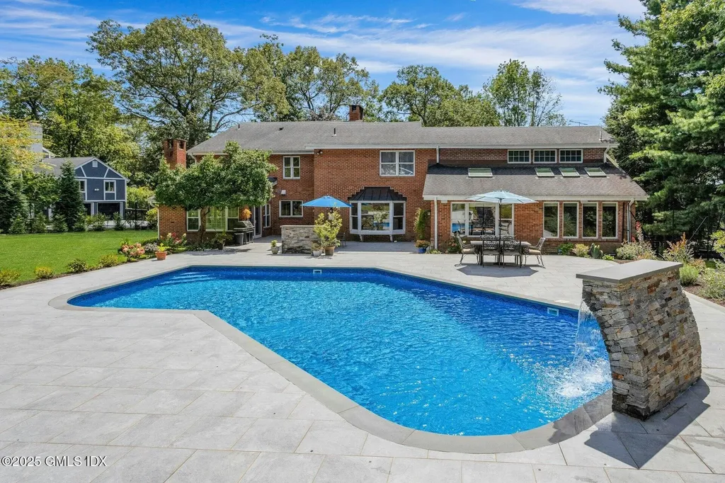 25 Cogswell Lane Stamford CT 06902