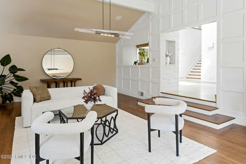 25 Cogswell Lane Stamford CT 06902