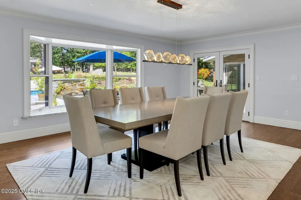 25 Cogswell Lane Stamford CT 06902