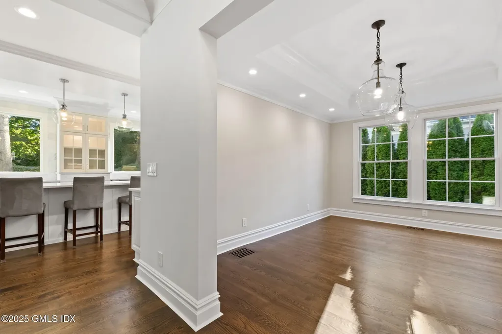 22 Carleton Street Greenwich CT 06830