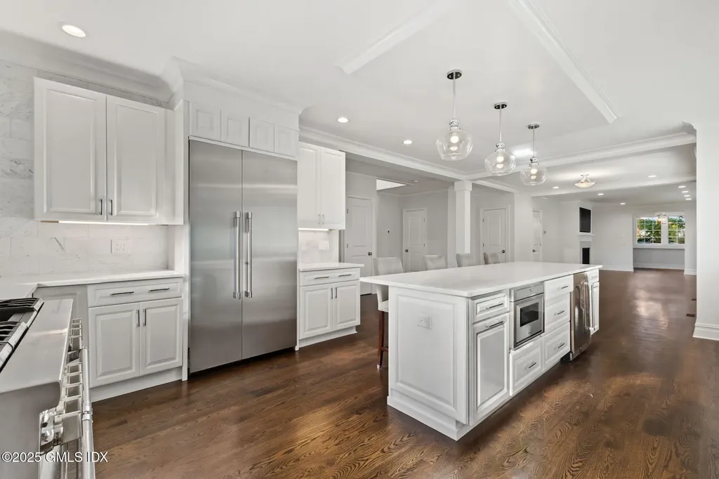 22 Carleton Street Greenwich CT 06830