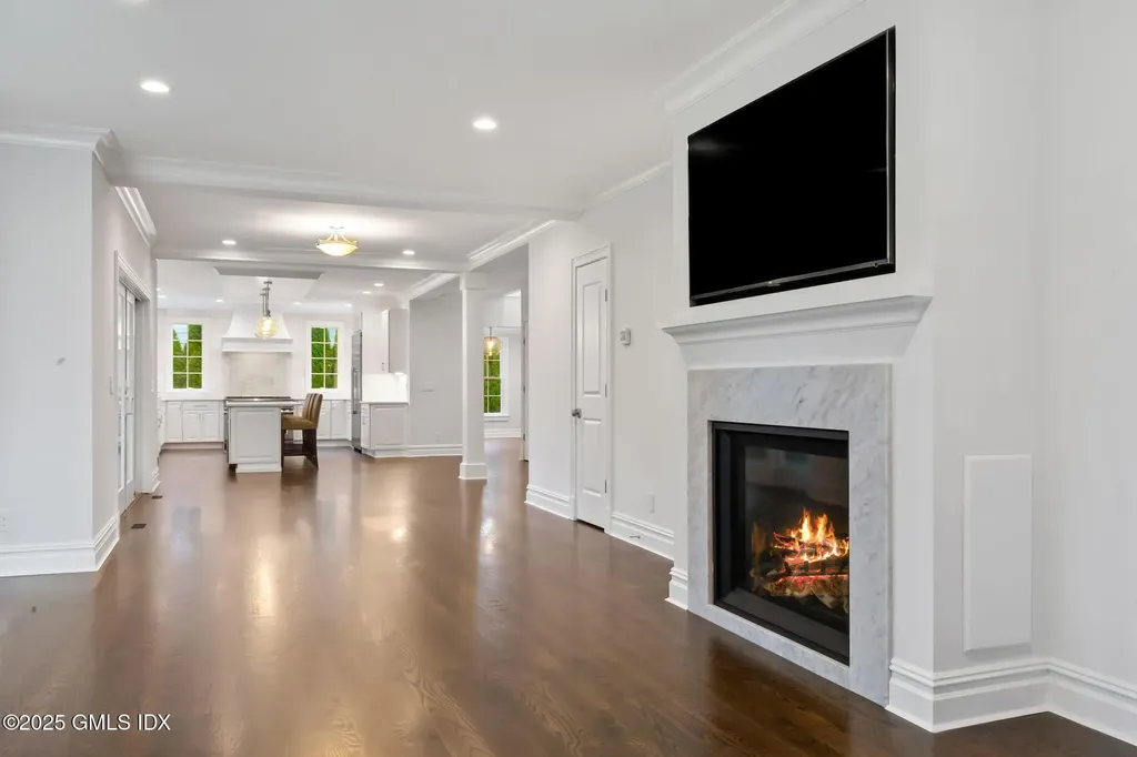 22 Carleton Street Greenwich CT 06830