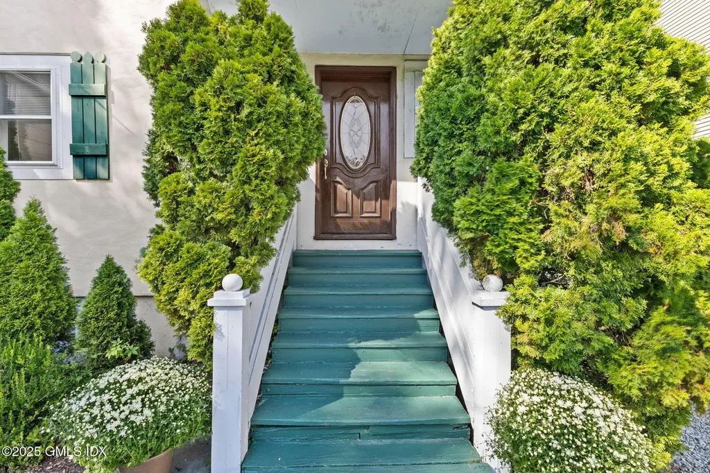 75 Ritch Avenue Greenwich CT 06830