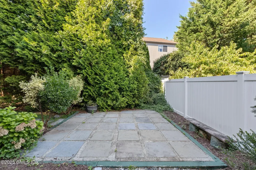 75 Ritch Avenue Greenwich CT 06830