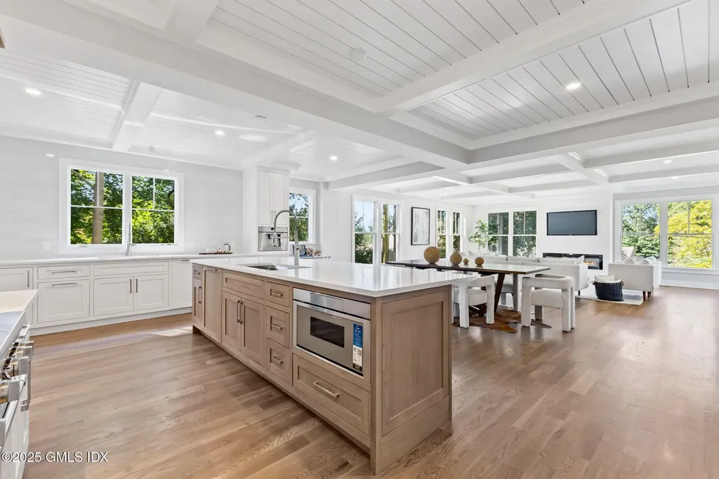 8 Park Avenue Old Greenwich CT 06870