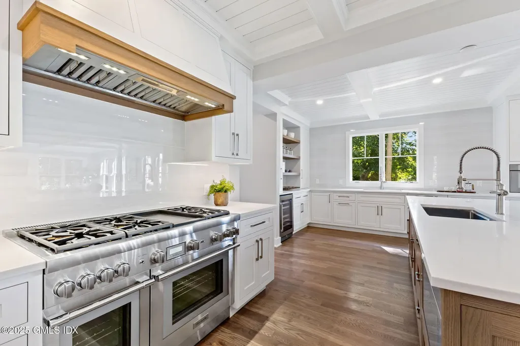 8 Park Avenue Old Greenwich CT 06870