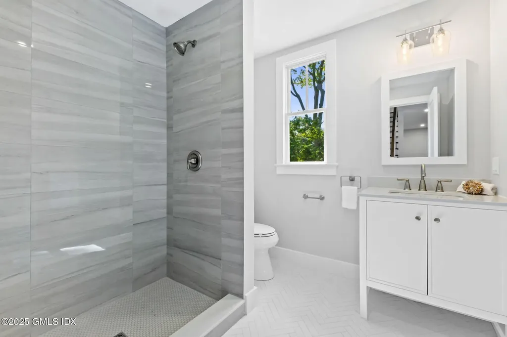 8 Park Avenue Old Greenwich CT 06870