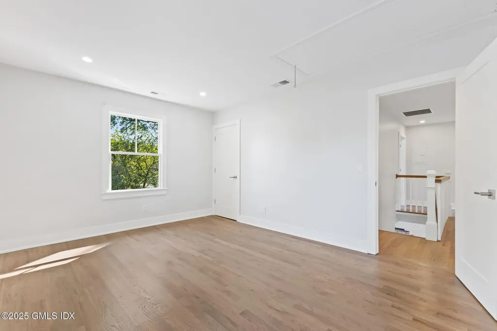 8 Park Avenue Old Greenwich CT 06870