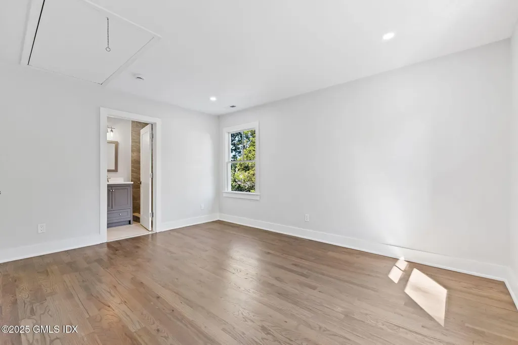 8 Park Avenue Old Greenwich CT 06870