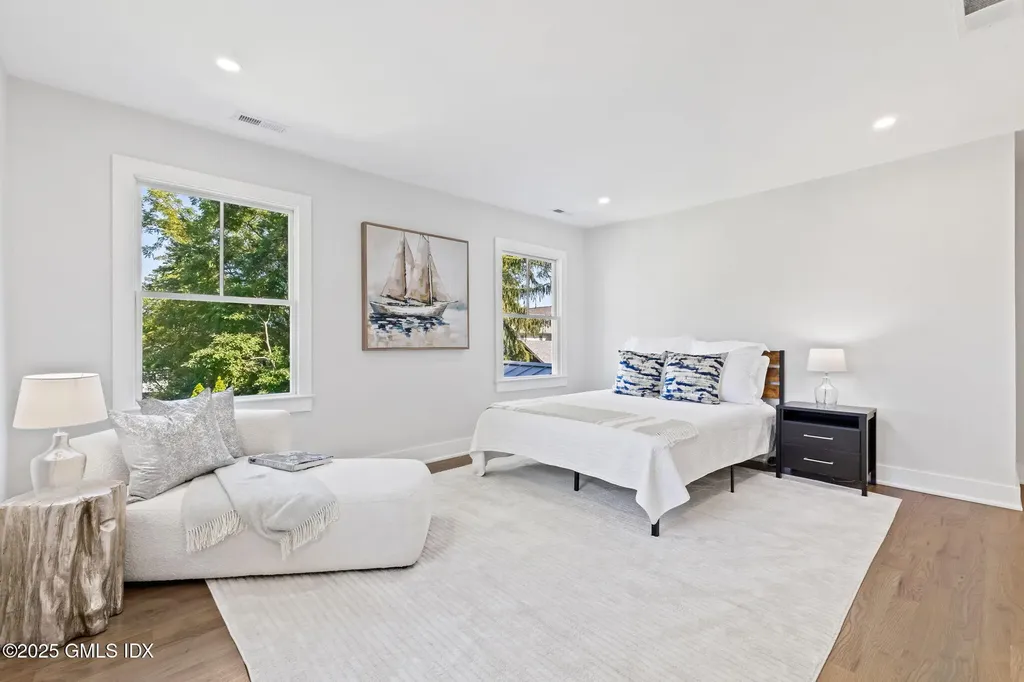 8 Park Avenue Old Greenwich CT 06870