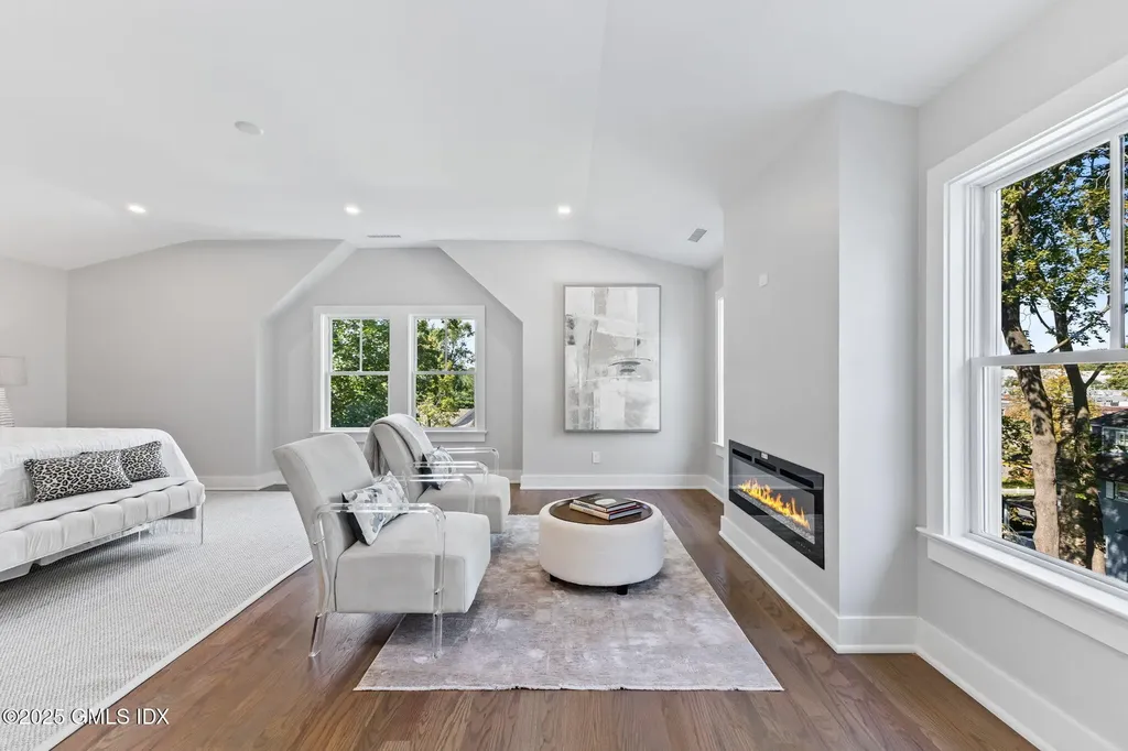 8 Park Avenue Old Greenwich CT 06870