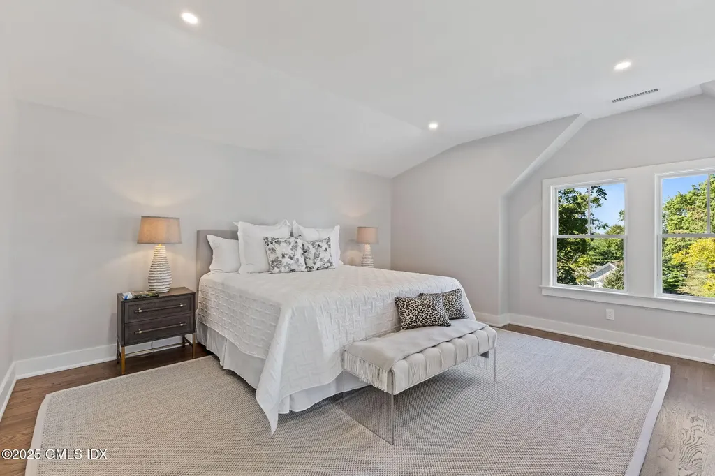 8 Park Avenue Old Greenwich CT 06870