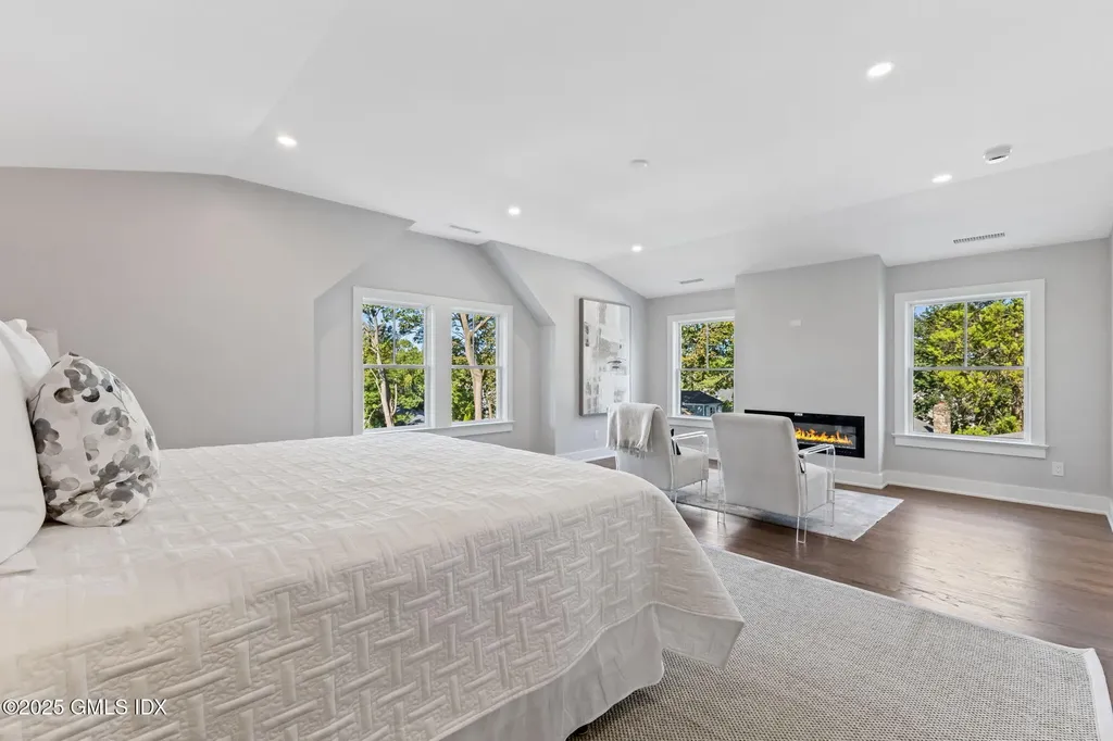 8 Park Avenue Old Greenwich CT 06870