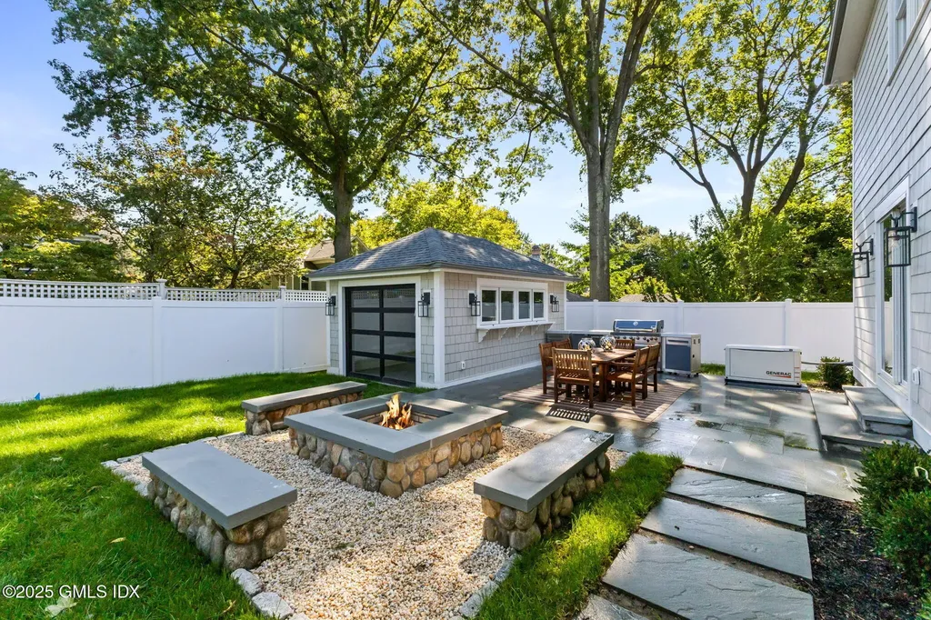 8 Park Avenue Old Greenwich CT 06870