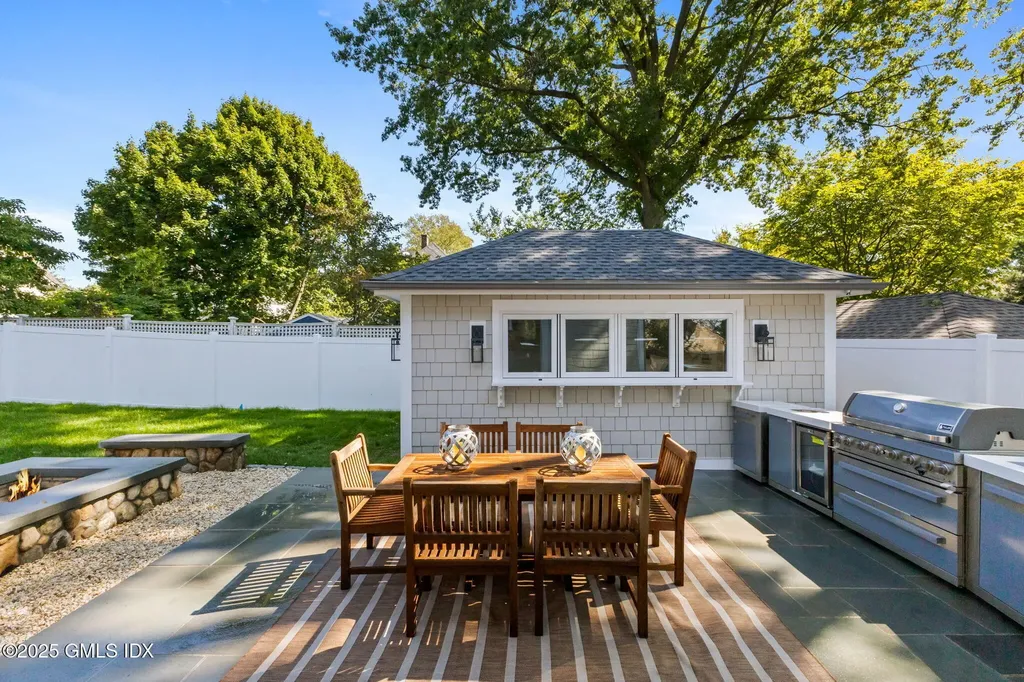 8 Park Avenue Old Greenwich CT 06870