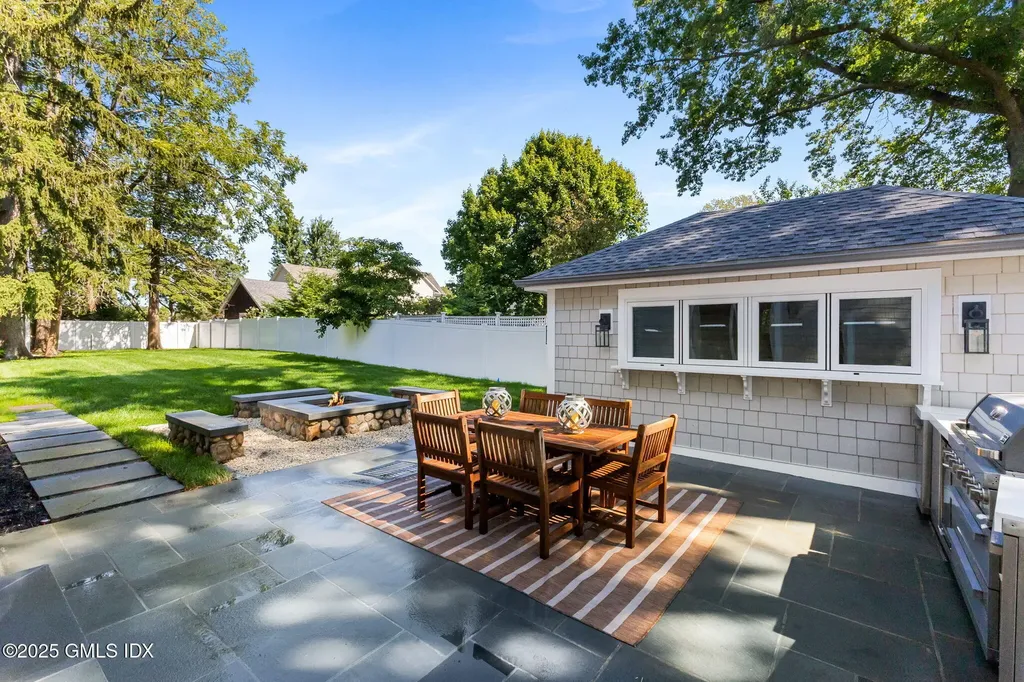 8 Park Avenue Old Greenwich CT 06870