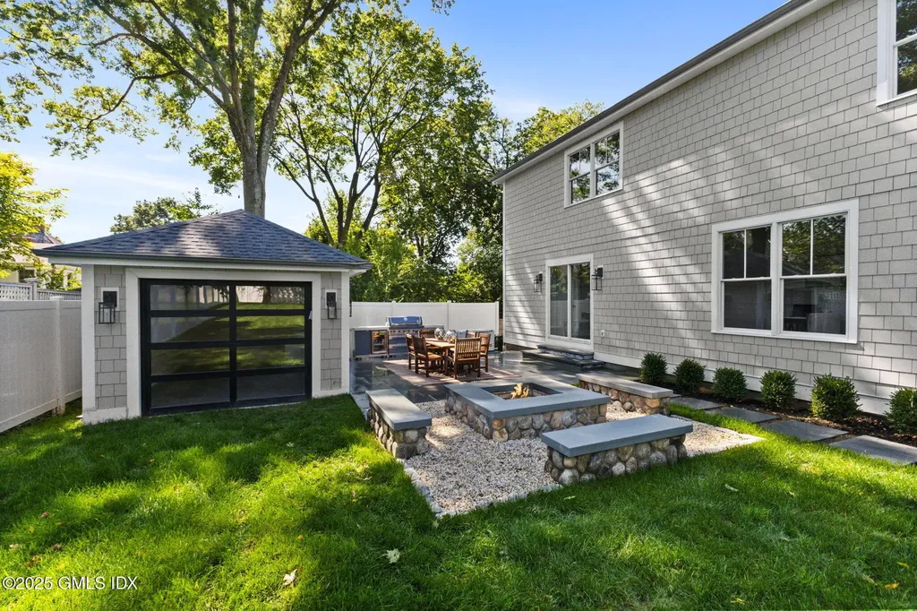 8 Park Avenue Old Greenwich CT 06870