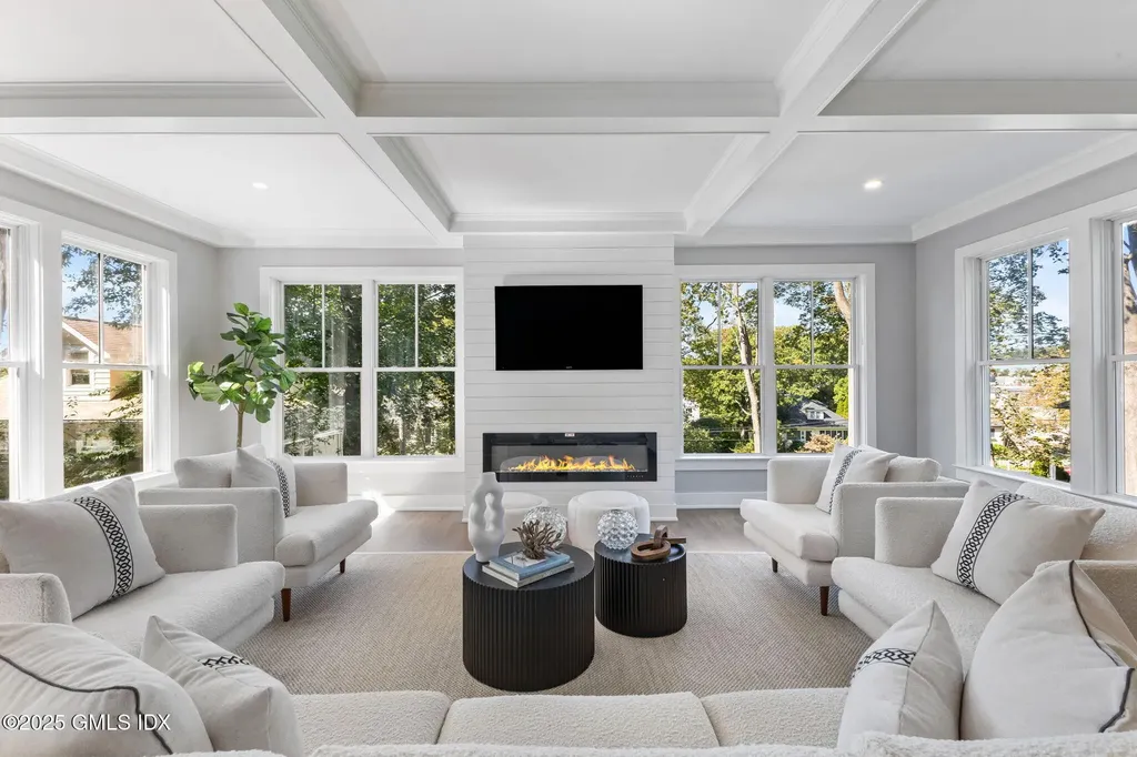 8 Park Avenue Old Greenwich CT 06870