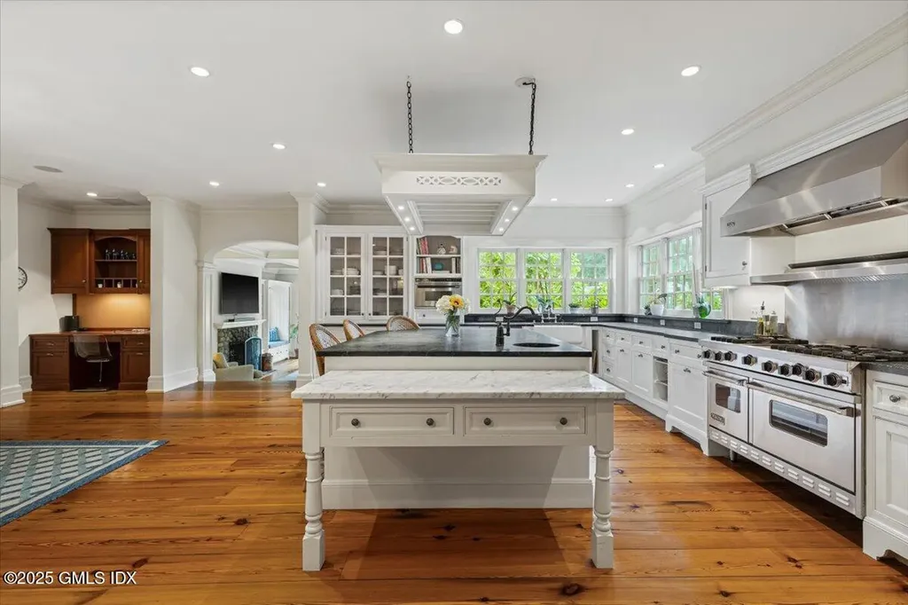 203 Riverside Avenue Riverside CT 06878