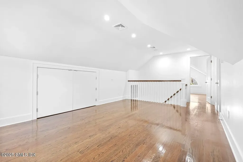 2 Sound View Terrace Greenwich CT 06830