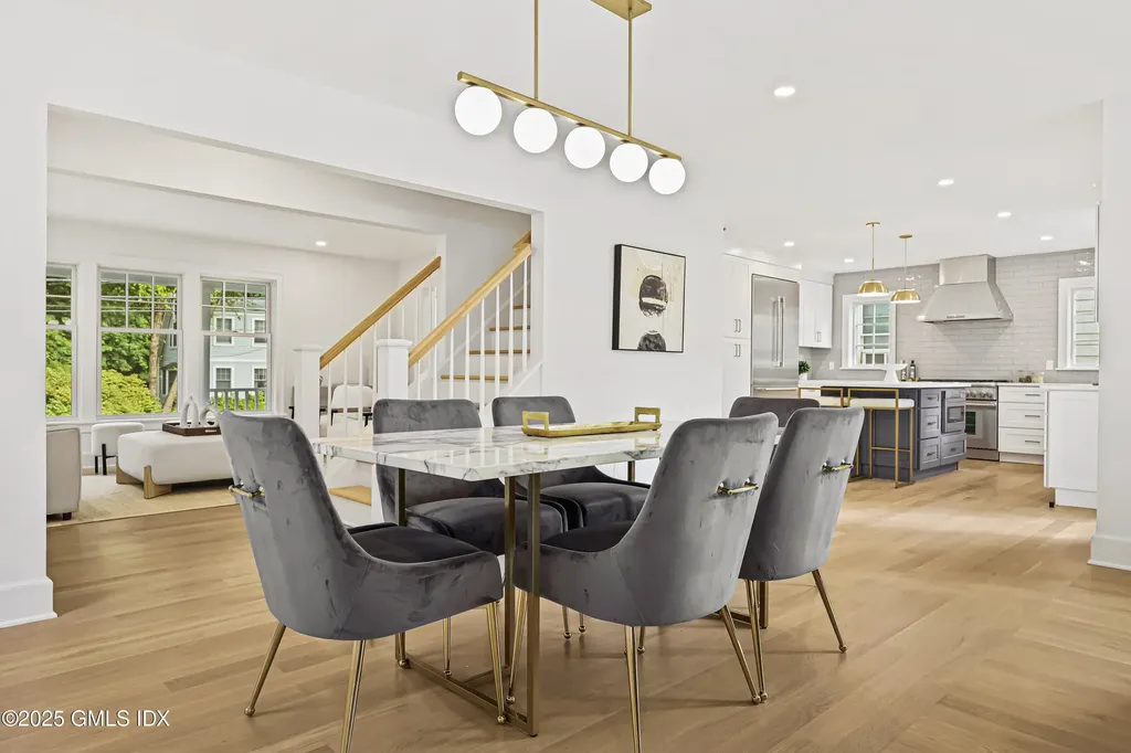 20 Center Drive Old Greenwich CT 06870