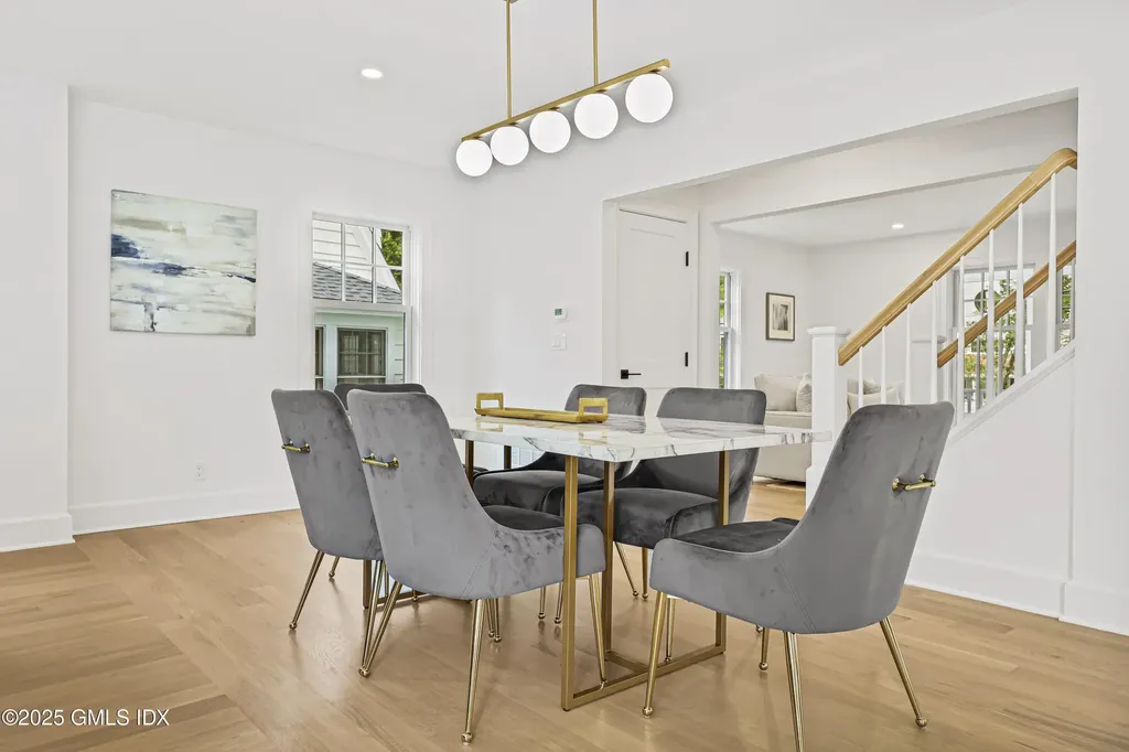 20 Center Drive Old Greenwich CT 06870