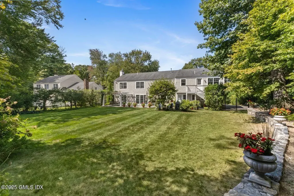 6 Fox Hollow Lane Cos Cob CT 06807