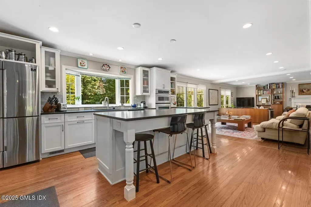 6 Fox Hollow Lane Cos Cob CT 06807