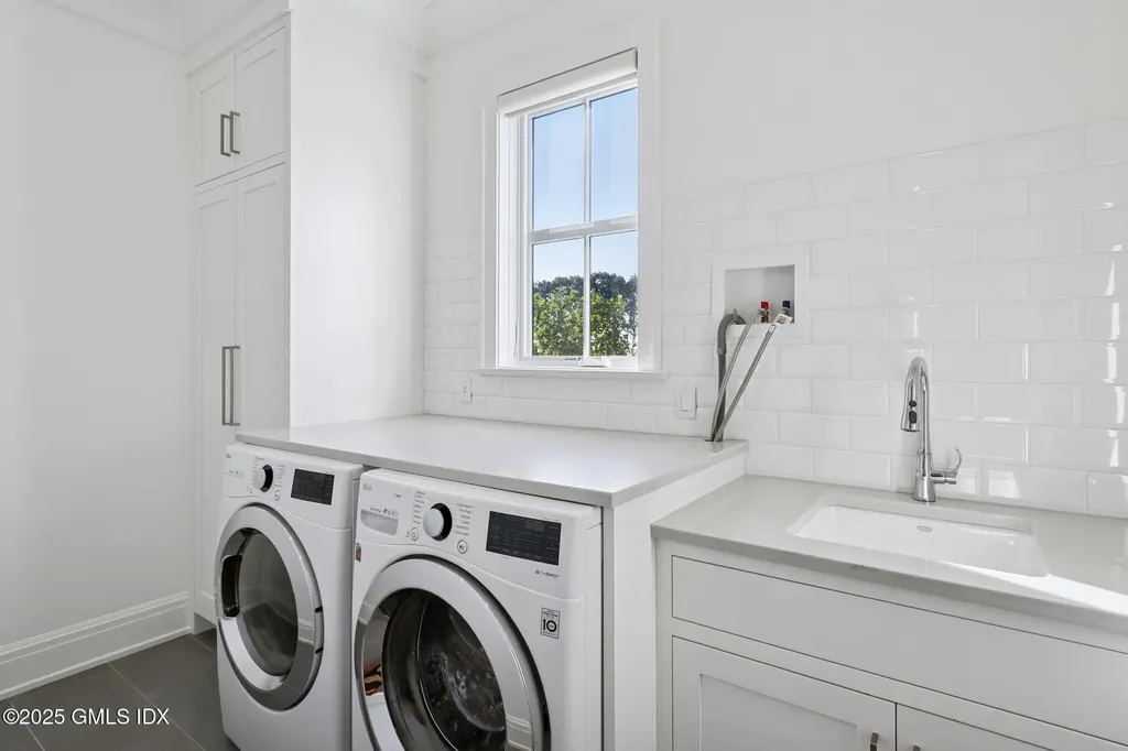 25 Woodland Drive Greenwich CT 06830