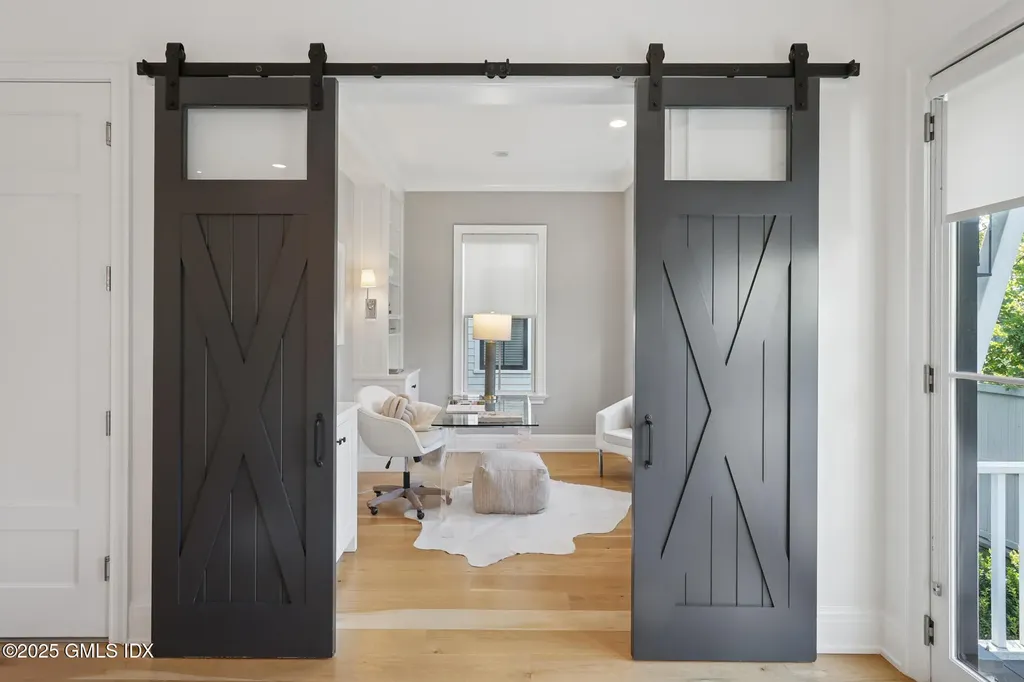 25 Woodland Drive Greenwich CT 06830