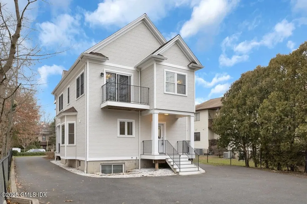 1157 Hope Street Stamford CT 06907