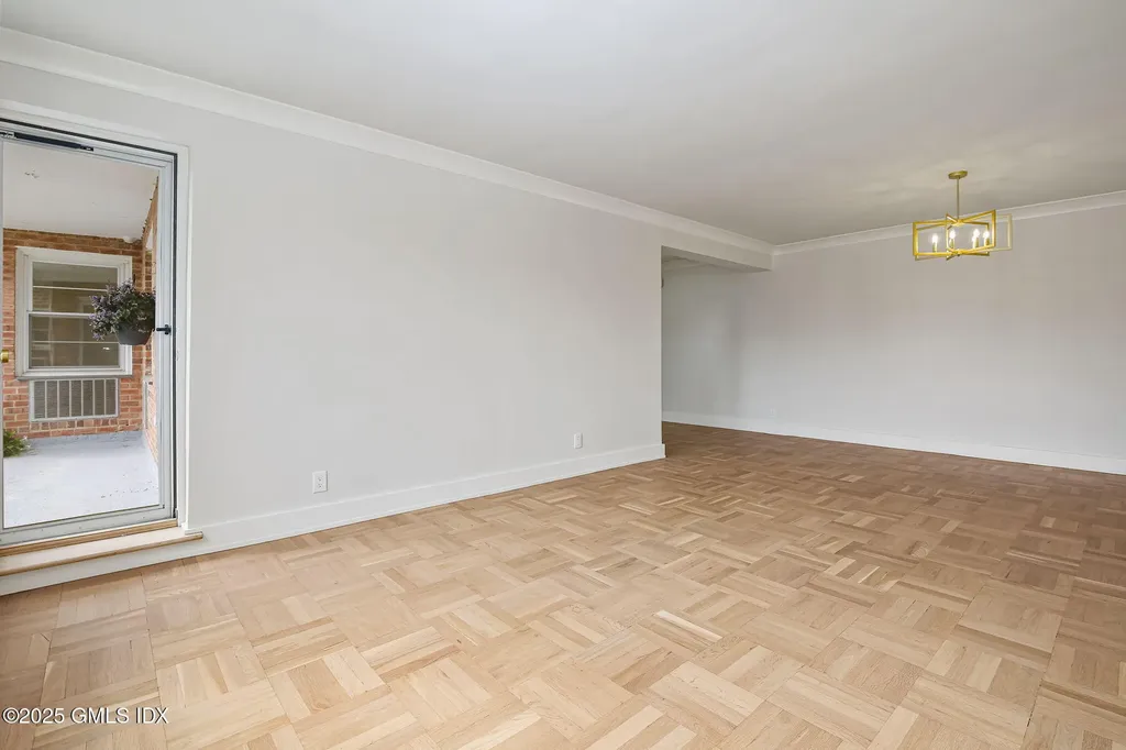 4 Putnam Hill Road Greenwich CT 06830