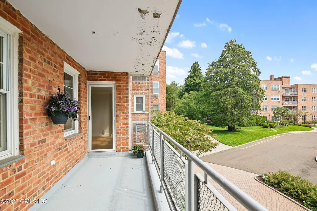 4 Putnam Hill Road Greenwich CT 06830