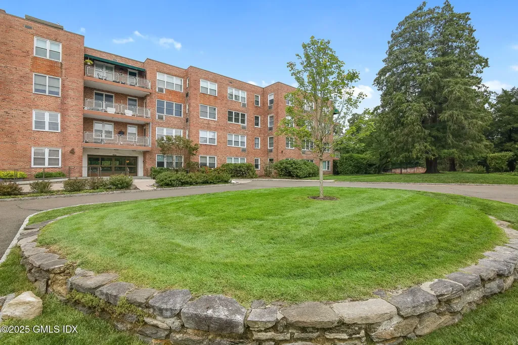 4 Putnam Hill Road Greenwich CT 06830