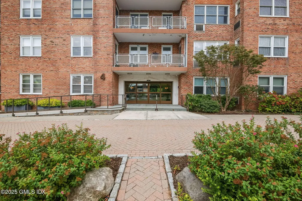 4 Putnam Hill Road Greenwich CT 06830