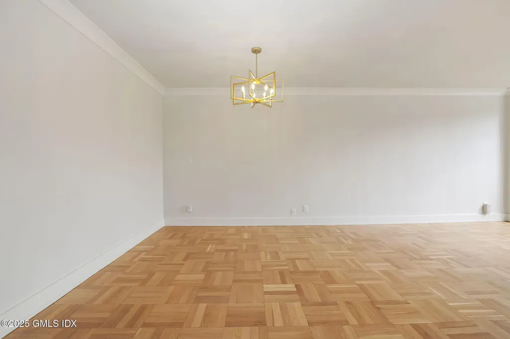 4 Putnam Hill Road Greenwich CT 06830