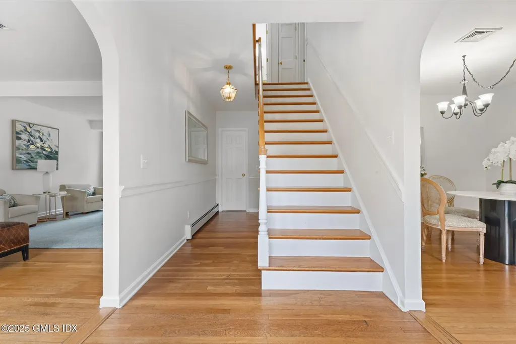 37 Miltiades Avenue Riverside CT 06878