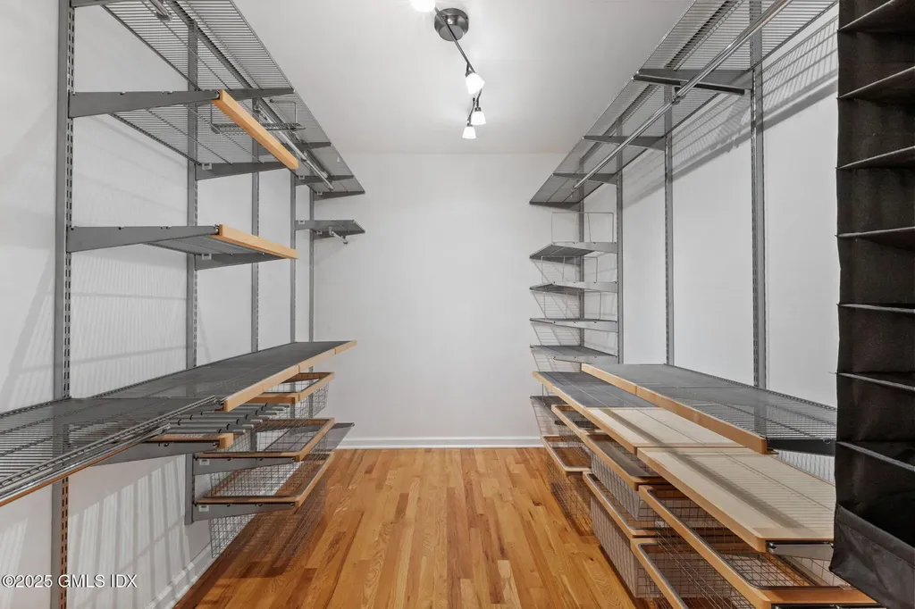 37 Miltiades Avenue Riverside CT 06878