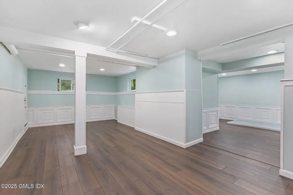 37 Miltiades Avenue Riverside CT 06878