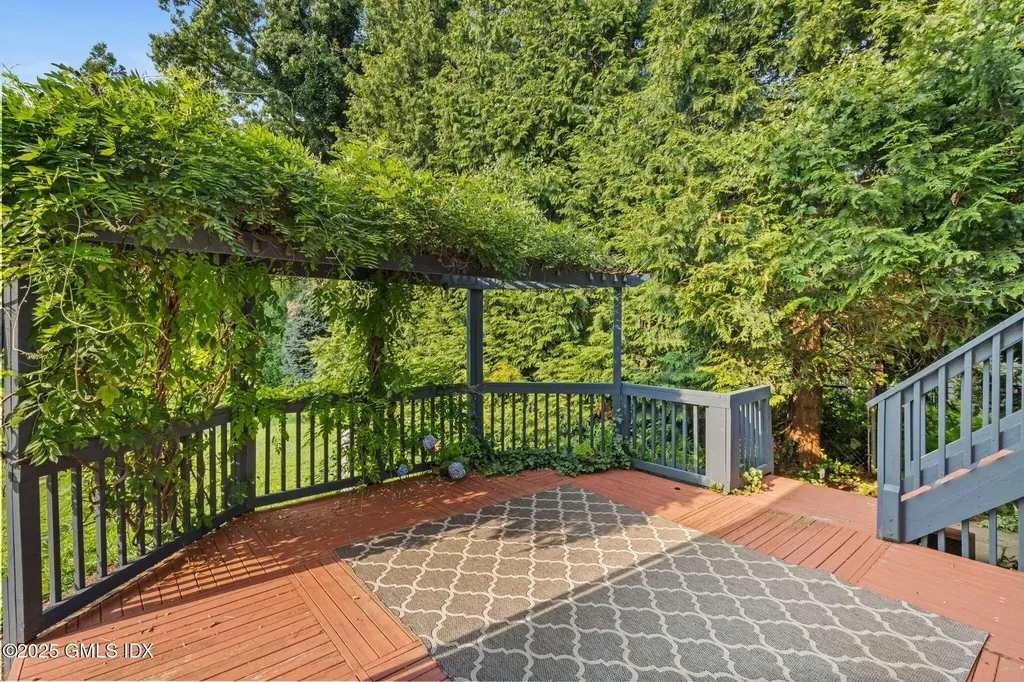 37 Miltiades Avenue Riverside CT 06878