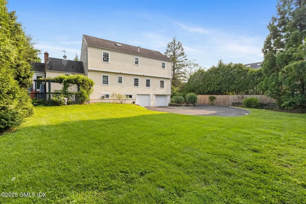 37 Miltiades Avenue Riverside CT 06878