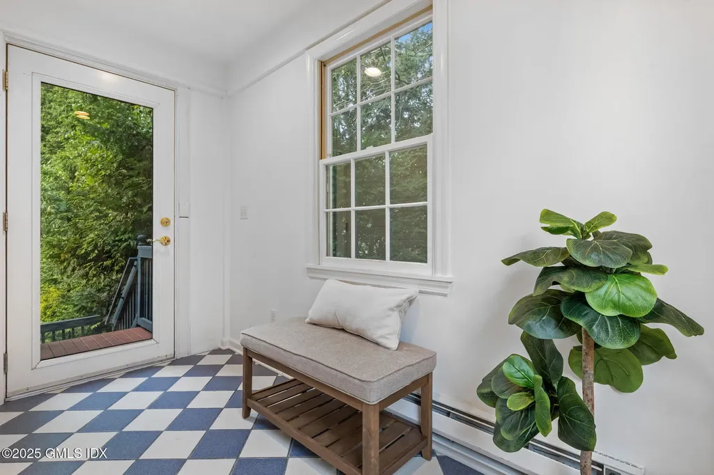 37 Miltiades Avenue Riverside CT 06878