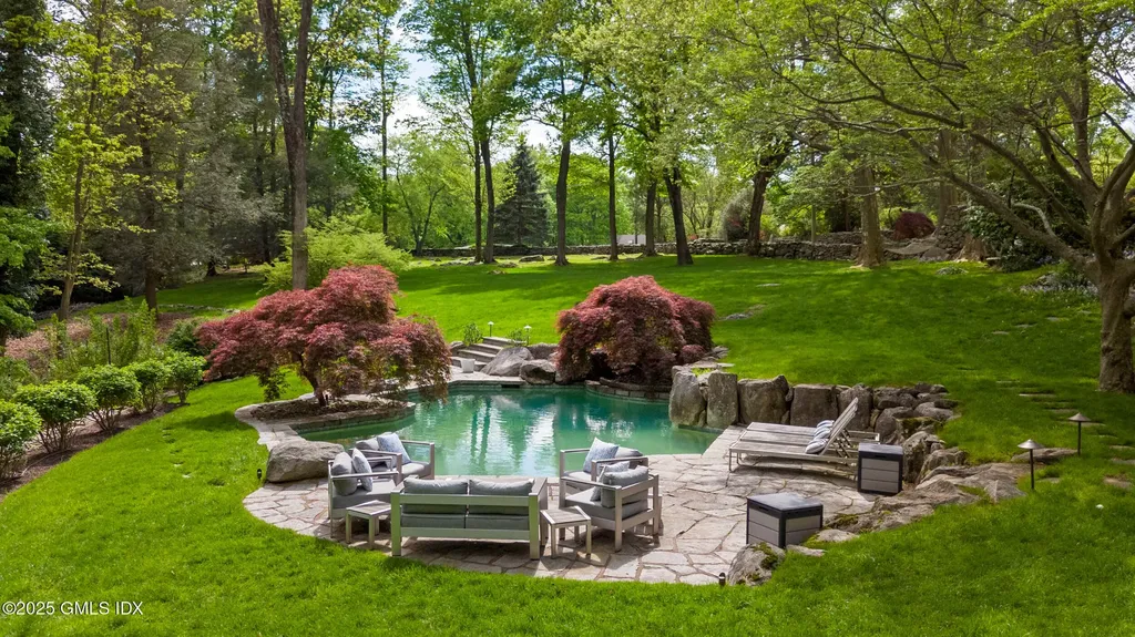 467 Laurel Road New Canaan CT 06840